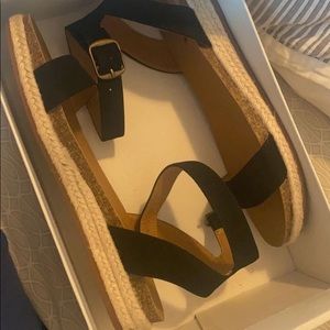brand new cute sandals
